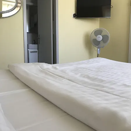 Gasthaus210 Guest house 3*